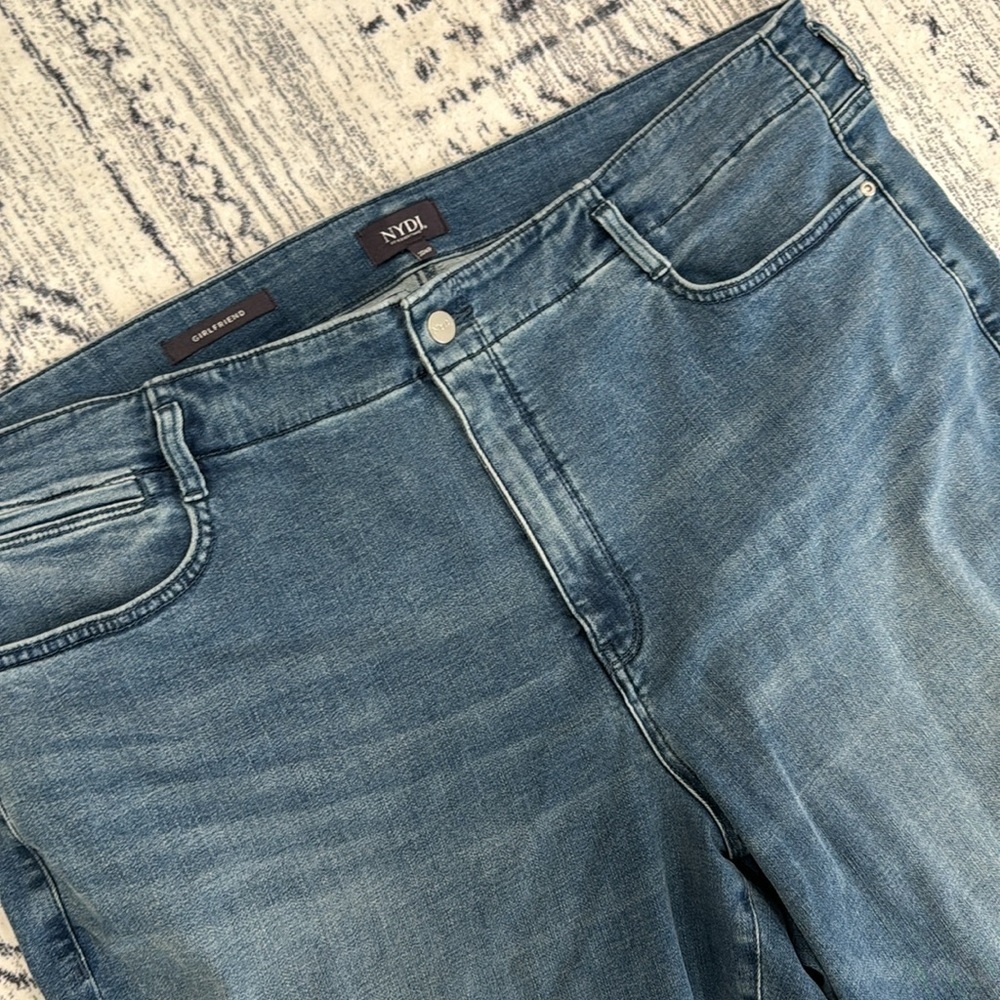 NWOT NYDJ Girlfriend jeans - Picture 2 of 5